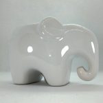 Elefante de Porcelana Branco Cachepô
